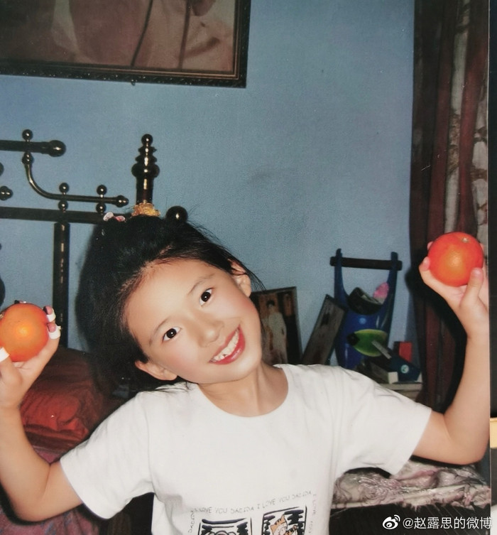 Hình lúc nhỏ của Triệu Lộ Tư bất ngờ được đào lại, nhan sắc thế nào mà khiến Cnet bùng nổ tranh luận? Ảnh 3