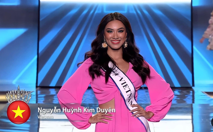 Mở màn chung kết Miss Supranational: Kim Duyên diện đầm nổi bật nhưng chỉ xuất hiện chớp nhoáng Ảnh 2