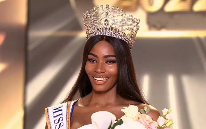 Học vấn đáng nể của Tân Miss Supranational 2022: Cử nhân Luật, thông thạo Ngoại ngữ Ảnh 2