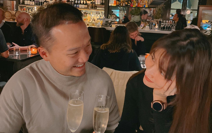 Diễm My 9X tình tứ hẹn hò cùng bạn trai doanh nhân tại nhà hàng sang chảnh ở Úc Ảnh 2