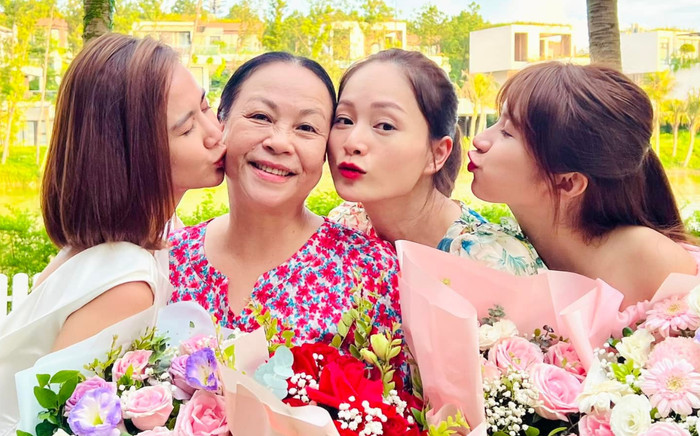 Lan Phương - Huyền Lizzie đẹp xuất sắc tại buổi đóng máy Thương Ngày Nắng Về nhưng vẫn bị giật spotlight Ảnh 2