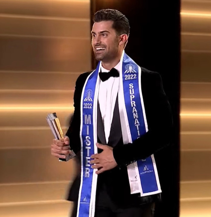 Giây phút Luis Daniel Galvez chính thức trở thành Nam vương Siêu quốc gia 2022 dưới sự hò reo, cổ vũ từ người hâm mộ.