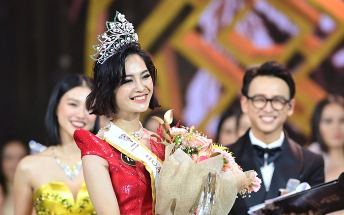 Hoa hậu Các dân tộc Việt Nam: 'Đăng clip quảng bá web phim người lớn để trêu vui' Ảnh 2