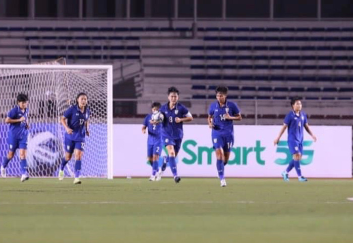 Thái Lan thua đậm Philippines 0-3 trong trận chung kết.