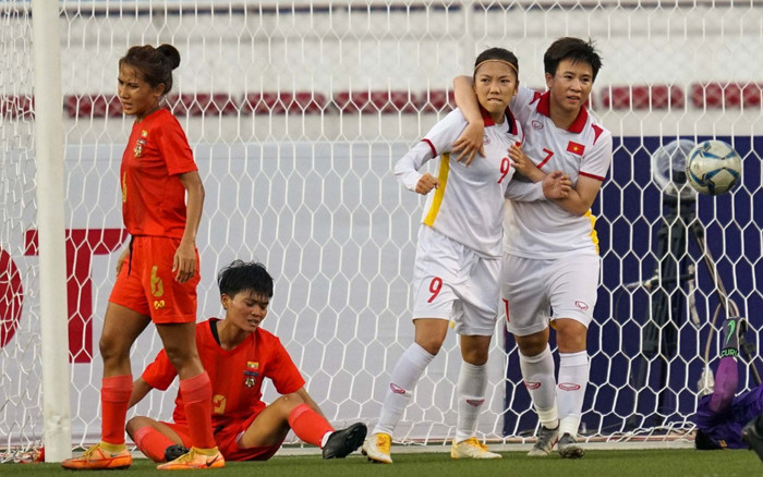 Huỳnh Như vượt xa Lê Công Vinh để trở thành huyền thoại số 1 ĐTQG Ảnh 2