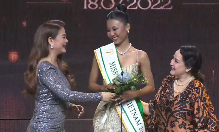 Hoa hậu Nông Thúy Hằng không được đi thi Miss Earth 2022 Ảnh 2
