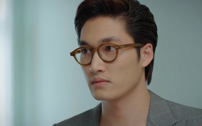 Thương Ngày Nắng Về: Duy bắt gặp bác sĩ điều trị cho bố mình có hành động mờ ám Ảnh 2