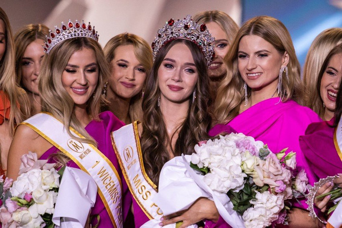 Nhan sắc ngọt lịm của Hoa hậu Ba Lan: Ngọc Châu đã lên dây cót để hạ gục chiến binh này? Ảnh 2