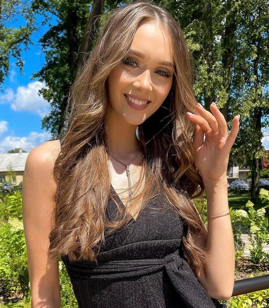 Nhan sắc ngọt lịm của Hoa hậu Ba Lan: Ngọc Châu đã lên dây cót để hạ gục chiến binh này? Ảnh 7