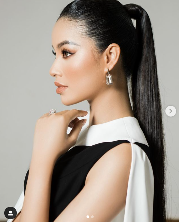 Diện mạo và thần thái 'khó ai sánh bằng' của Hoa hậu Phạm Hương.