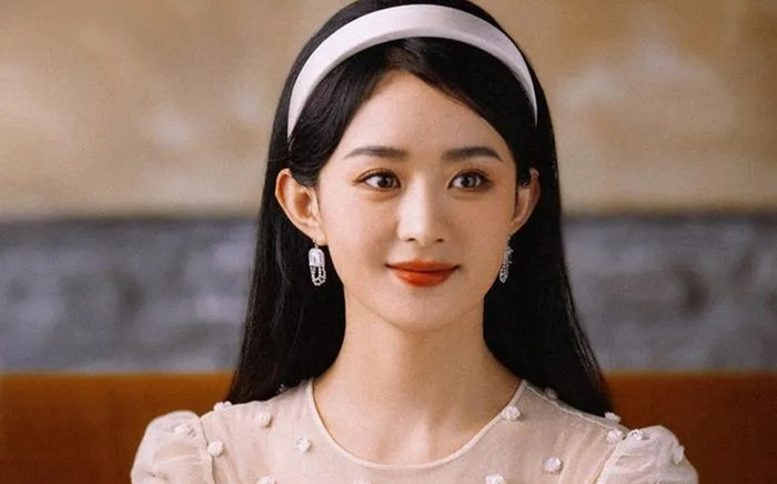 3 lần bứt phá trong sự nghiệp của Triệu Lệ Dĩnh: Đổi công ty quản lý cũng không bằng gặp được người này Ảnh 2