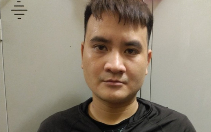 Phát hiện bị 'cắm sừng', đưa vợ đến nhà nghỉ ép 'tình địch' chuyển tiền cho hả giận Ảnh 2