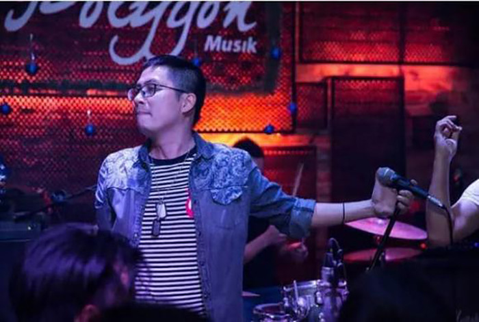 Sự ra đi của ca nhạc sĩ, rocker Xuân Thi đã khiến nhiều người bàng hoàng.