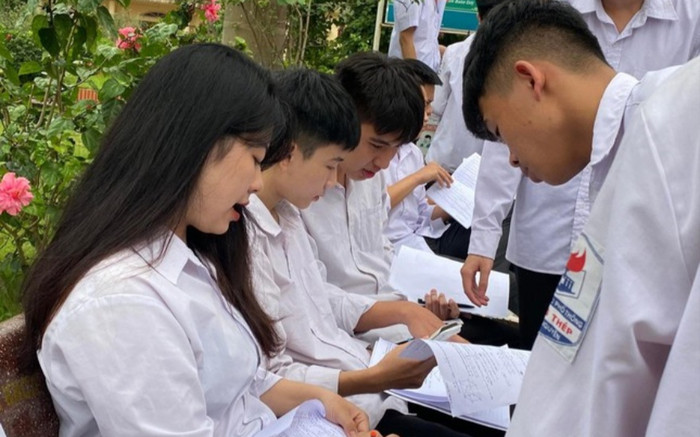 Nhiều địa phương chấm thi tốt nghiệp THPT xong: Bí mật điểm thi đến phút chót Ảnh 2