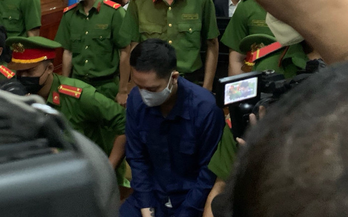 Hoãn phiên xét xử sơ thẩm vụ bé gái 8 tuổi bị 'dì ghẻ' bạo hành đến tử vong Ảnh 2