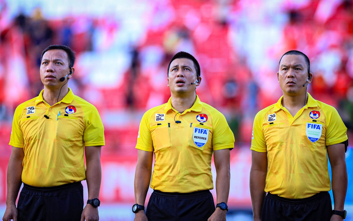 Nỗi đau dài theo năm tháng của bóng đá Việt Nam: Trọng tài sai, sai nữa, sai mãi! Ảnh 2