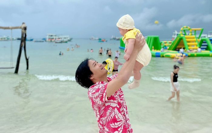 Quý Bình hiếm hoi khoe ảnh quý tử sau thời gian giấu kín Ảnh 2