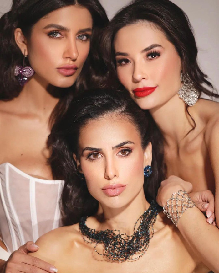 Khi chụp hình cùng Top 3 Miss Universe Brazil 2022, kiểu tóc, lối trang điểm và phụ kiện đi kèm của tân Hoa hậu Hoàn vũ cũng khiến cư dân mạng 'la ó' vì khiến cô trở nên rườm rà một cách không cần thiết.