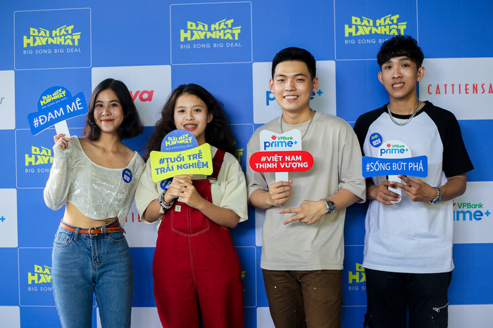 Dàn thí sinh trẻ tài năng đổ bộ casting Bài hát hay nhất phiên bản Big Song Big Deal.