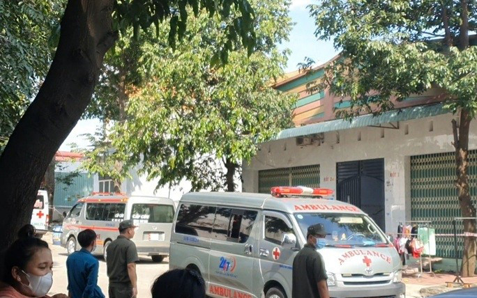 Vụ 6 người tử vong tại Bình Dương: Xót xa người thân nhận thi thể trở về Ảnh 2