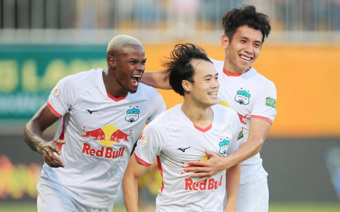 HLV vô địch Cúp C1 châu Âu: HAGL và Hà Nội tranh ngôi vương V.League 2022 Ảnh 2