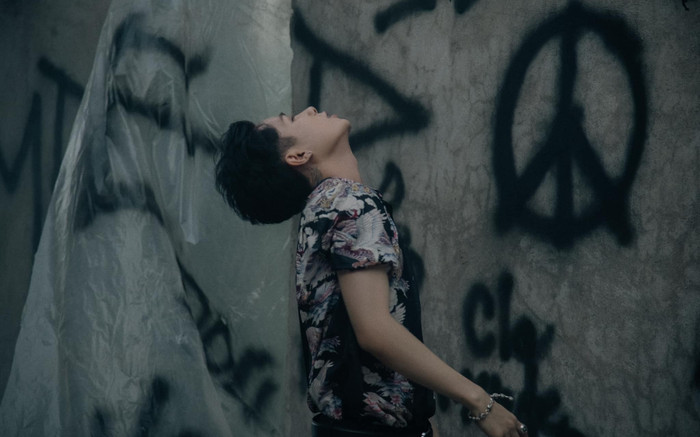 Jack bất ngờ bật khóc vì lượng disklike MV 'Ngôi sao cô đơn' áp đảo? Ảnh 2