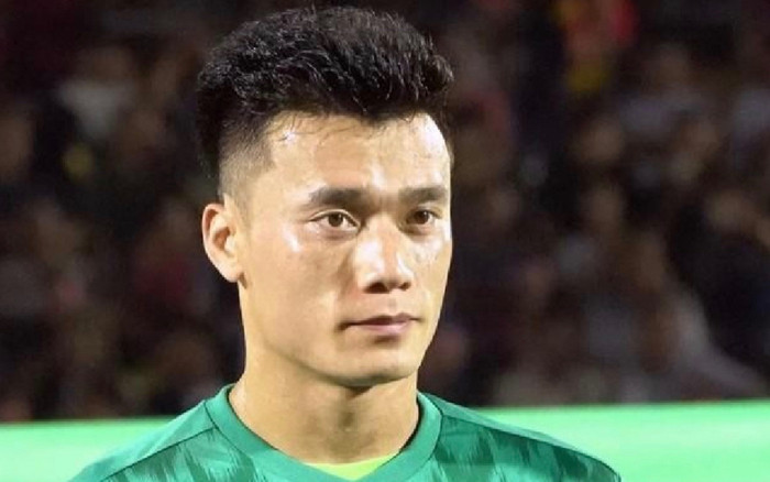 Nghịch lý sai lầm kéo lùi sự nghiệp của thủ môn Bùi Tiến Dũng: Tiếc cho tài năng nổi tiếng! Ảnh 2