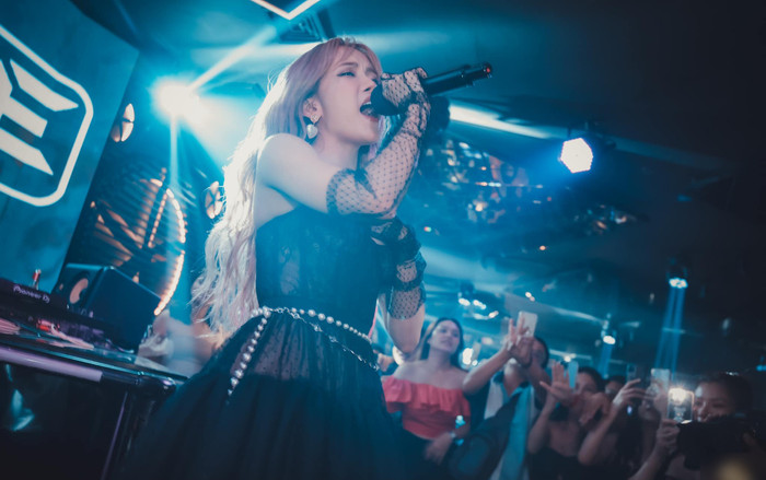 Phản ứng đặc biệt của khán giả dành cho Thiều Bảo Trâm khi mang hit về quê nhà biểu diễn Ảnh 2