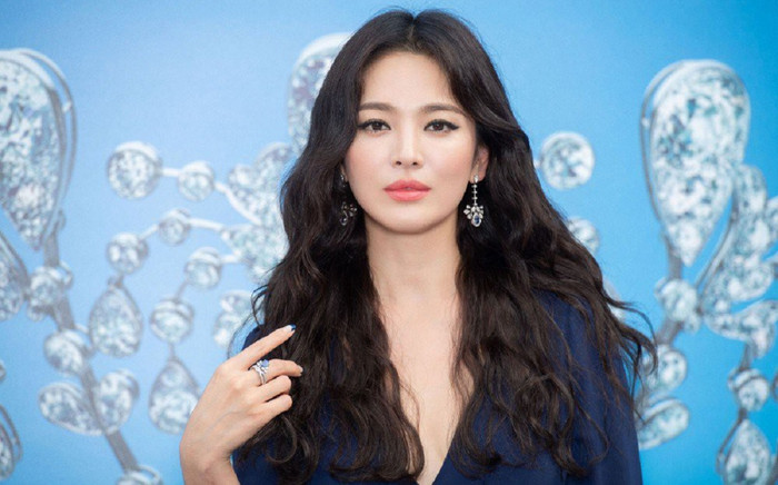 Song Hye Kyo vướng chỉ trích khi tái xuất trong phim mới Ảnh 2