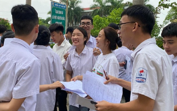 Thi tốt nghiệp THPT 2022: Điểm học bạ cao hơn điểm thi Ảnh 2