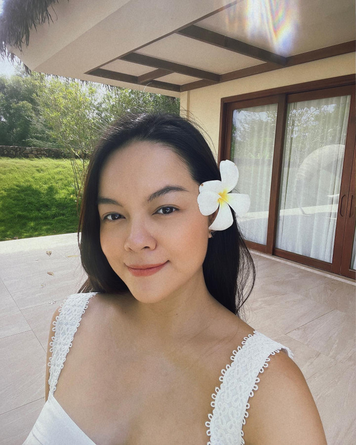 Nữ ca sĩ thường xuyên khoe mặt mộc siêu phẩm trong suốt thời gian 'giấu bầu'.