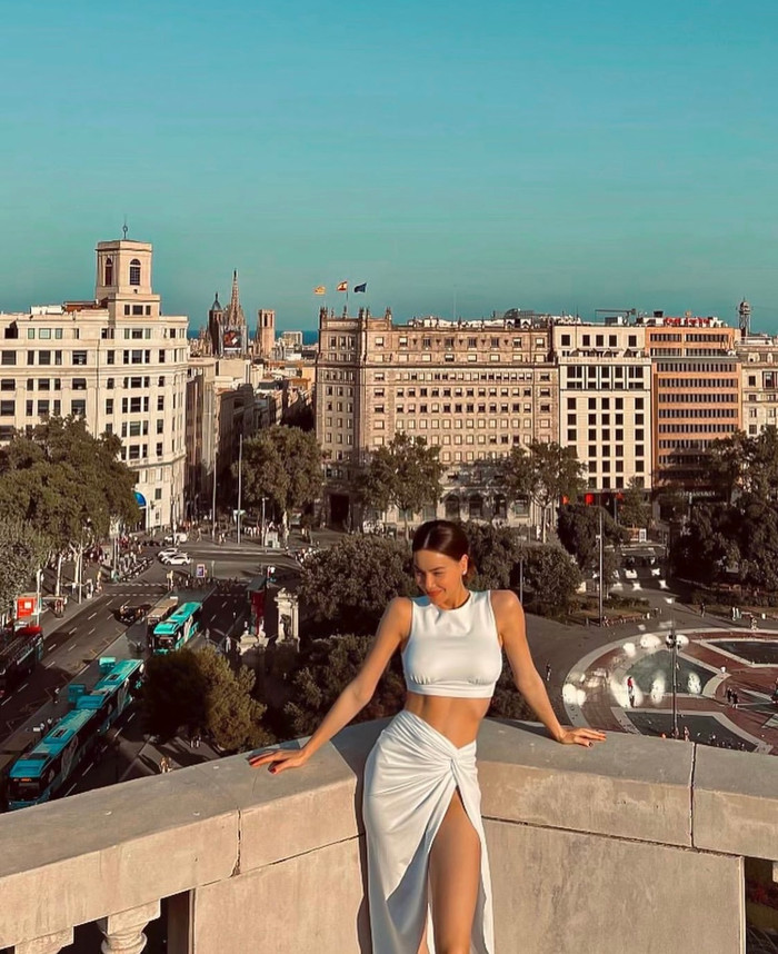 Có thấy thể, sắc vóc của nữ ca sĩ ngày càng thăng hạng, mặn mà.