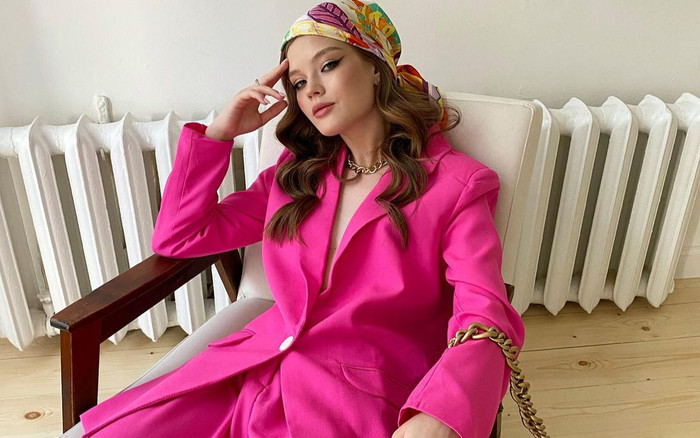 Phong cách 'chất như nước cất' của tân Hoa hậu Nga từng làm việc ở Việt Nam Ảnh 2