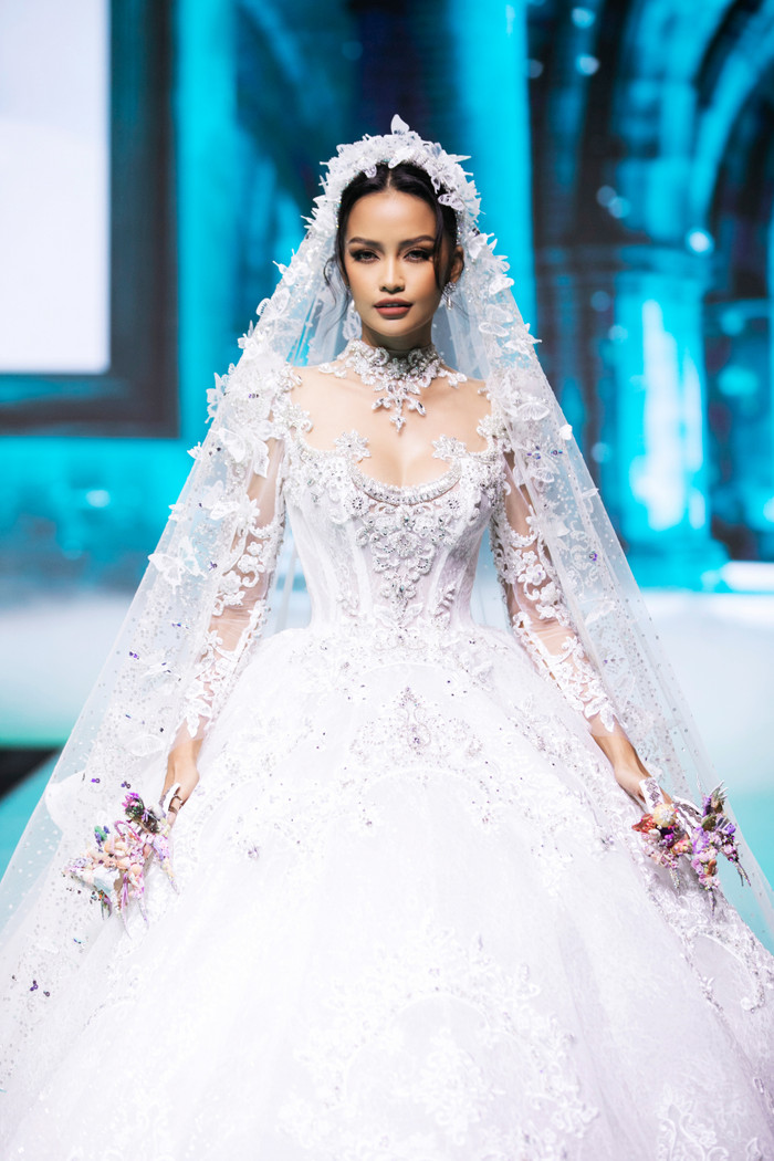 Hậu đăng quang, Ngọc Châu lần đầu diễn vedette, Thảo Nhi - Thủy Tiên khoe thần thái ngút ngàn Ảnh 4