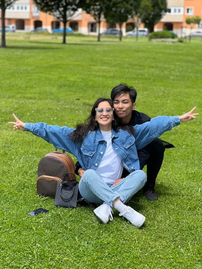 Khánh Thi: Nuốt nước mắt vào trong khi thấy đồng nghiệp ganh ghét, bình luận kiếm nhã Ảnh 4