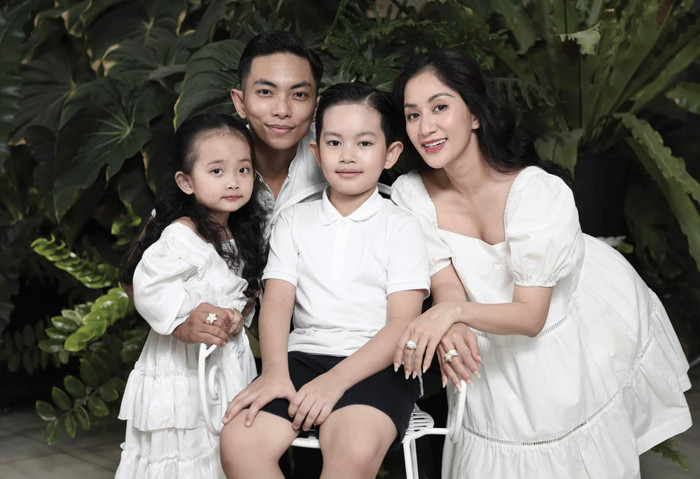 Khánh Thi: Nuốt nước mắt vào trong khi thấy đồng nghiệp ganh ghét, bình luận kiếm nhã Ảnh 5