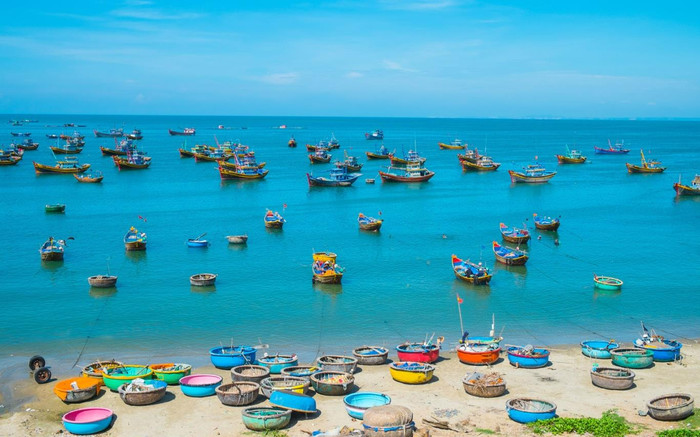 Check-in những bãi biển đẹp đến 'xiêu lòng' ở Việt Nam Ảnh 2