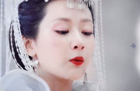 Lạ đời như phim của Dương Tử: Nửa trước đám cưới ngọt ngào, nửa sau ngược thấu tâm can Ảnh 2