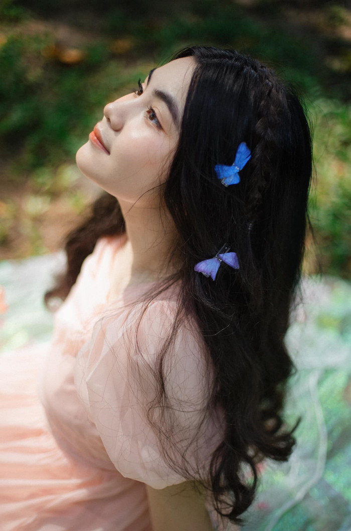 Bộ ảnh mới xinh lung linh của Hạt Dẻ - con gái thứ 2 nhà MC Quyền Linh.