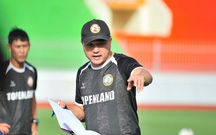 'PSG Việt Nam' thắng nghẹt thở 'Chelsea Việt Nam': Ghế của HLV Đức Thắng bớt… nóng! Ảnh 2