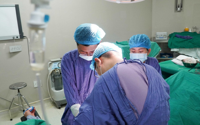 Thường xuyên đau bụng nhưng không đi khám, thanh niên sốc khi phát hiện ra bệnh Ảnh 2