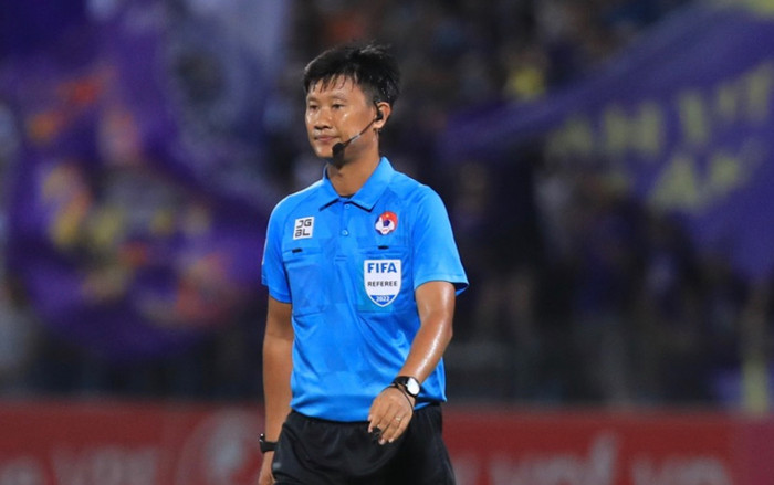 Hà Nội FC khen trọng tài bắt xuất sắc, SLNA đòi khiếu nại! Ảnh 2