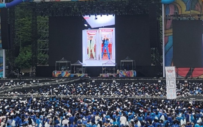 Một nhân viên qua đời vì tai nạn sân khấu trong đêm nhạc của nam ca sĩ nổi tiếng Ảnh 2