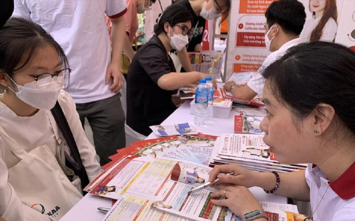 Dự báo điểm chuẩn nhóm ngành Sức khỏe, Sư phạm Ảnh 2