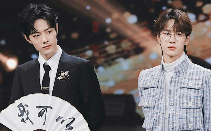 Tiêu Chiến và Vương Nhất Bác suốt ngày nhắn tin yêu đương? Ảnh 2