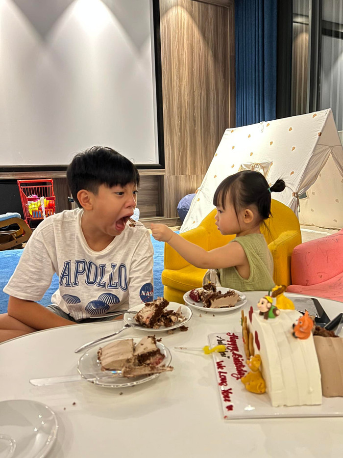 Những khoảnh khắc thân thiết của Subeo - Suchin.