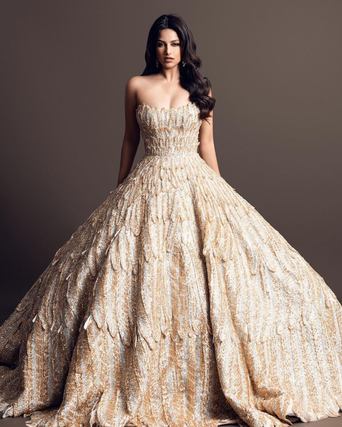 Dù tăng cân nhưng Harnaaz Sandhu vẫn xinh đẹp bất chấp. Điều cô cần chú trọng chính là style thời trang mà thôi.