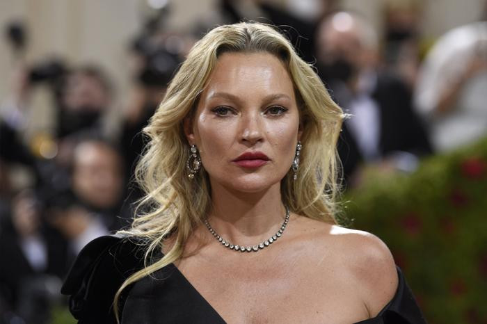 Kate Moss - nàng mẫu 'mình dây' đắt giá nhất nước Anh Ảnh 9