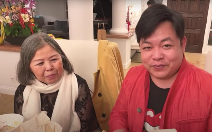 Ca sĩ Quang Lê: 'Mẹ không thúc ép tôi lấy vợ' Ảnh 2