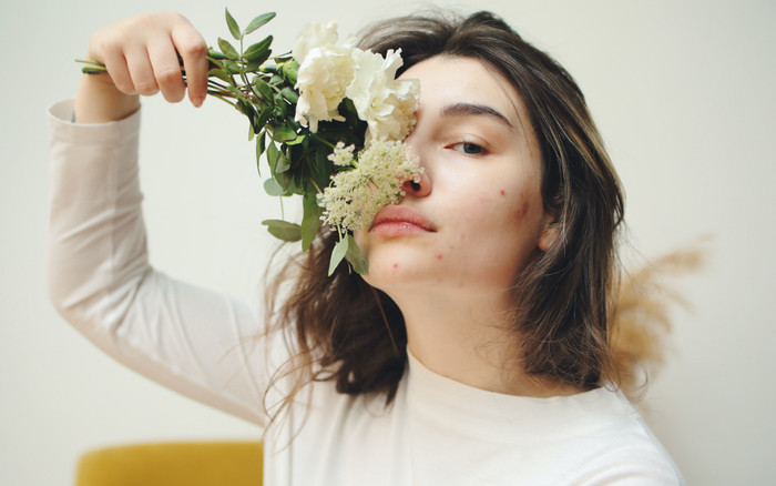 Nàng ơi ra đây mà xem 8 mẹo 'xử đẹp' quân đoàn mụn khi đến kỳ dâu Ảnh 2